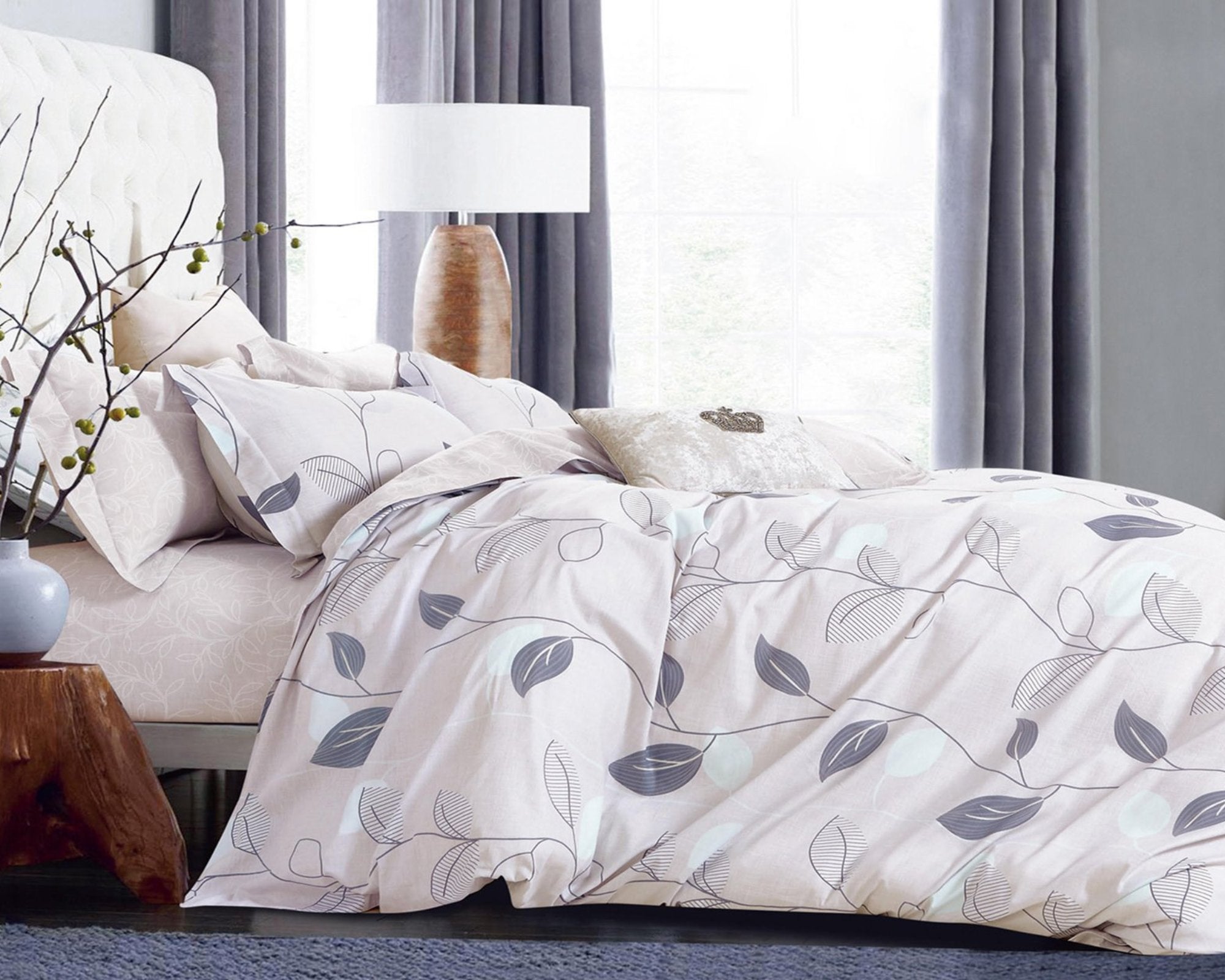 Elegant Leaves 3 Piece 100% Cotton Bedding Set: Duvet Cover and Two Pillow Shams